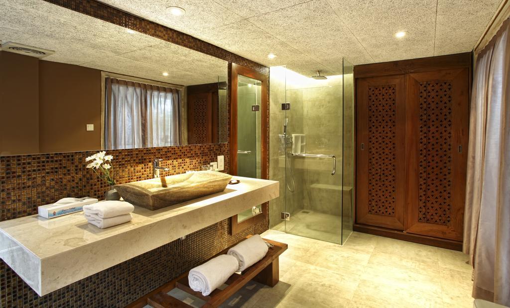Segara Village 4*